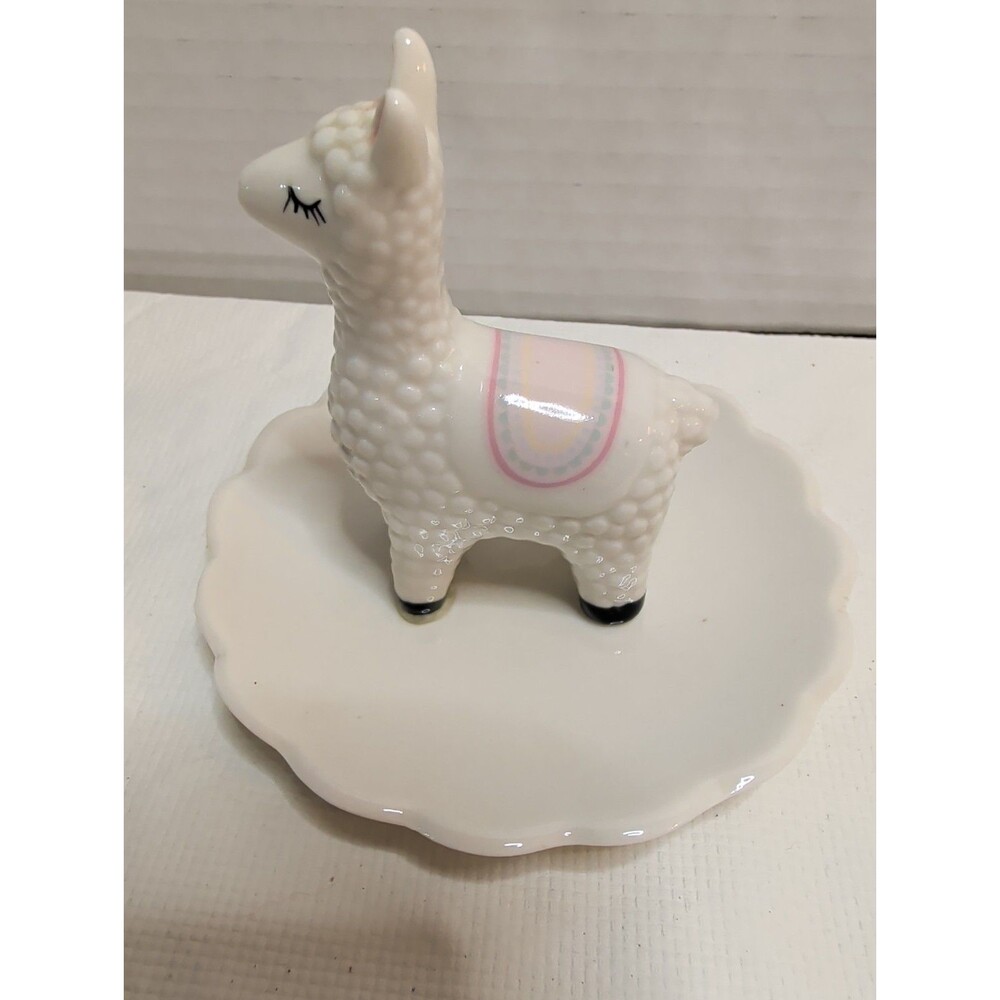 Lauren Conrad Porcelain Jewelry Trinket Tray Dish Llama Scalloped Edge Cute